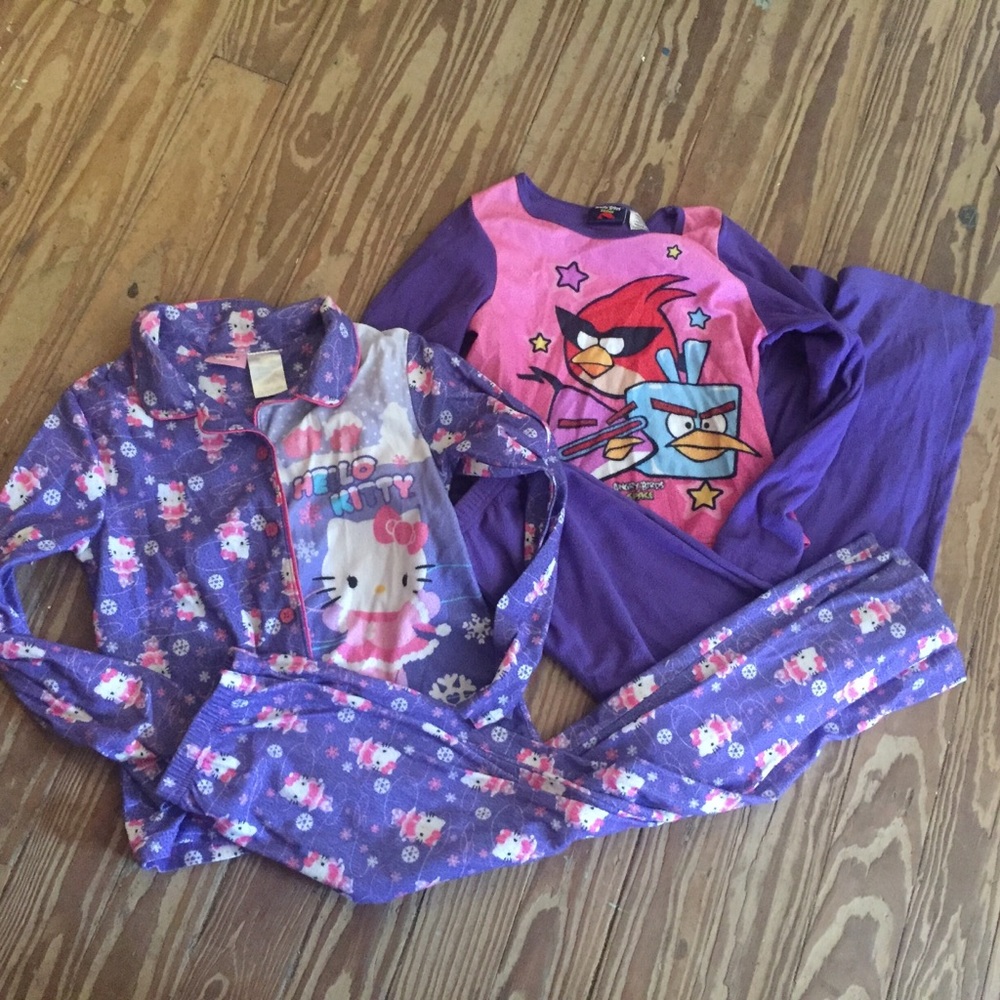 Winter girls Hello Kitty/Angry Bird pajama 2 sets